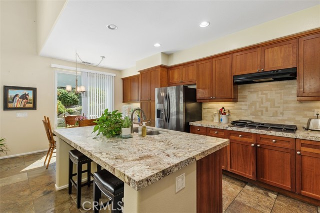 Detail Gallery Image 13 of 45 For 17648 Fan Palm Ln, Riverside,  CA 92503 - 4 Beds | 2 Baths
