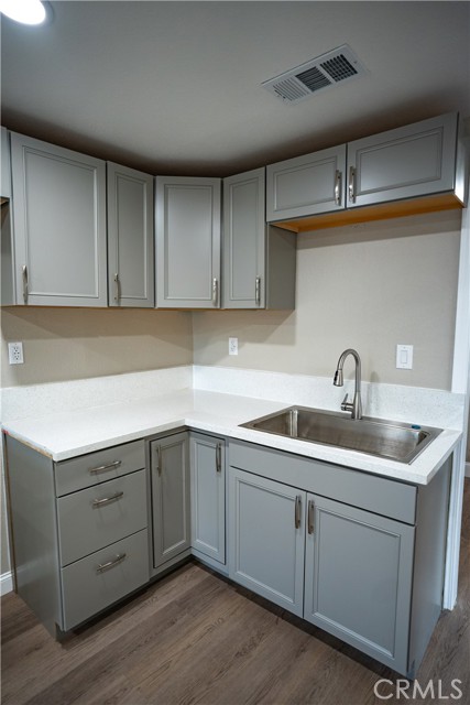 Detail Gallery Image 8 of 15 For 916 E Cleveland Ave, Madera,  CA 93638 - 2 Beds | 1 Baths