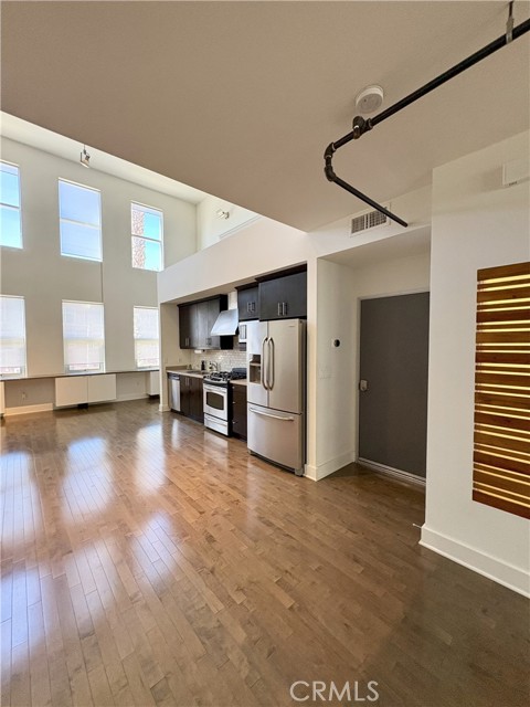 920 E Santa Ana Boulevard, Santa Ana CA: https://media.crmls.org/medias/0433604a-ef98-4476-bdf7-345881f251ce.jpg