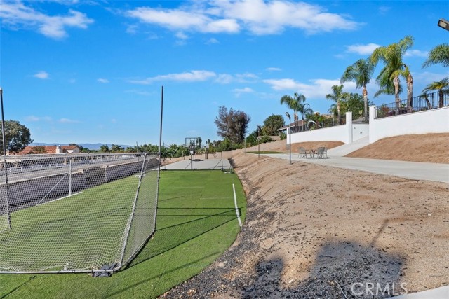 Detail Gallery Image 67 of 70 For 1042 Coronet, Riverside,  CA 92506 - 4 Beds | 4/1 Baths