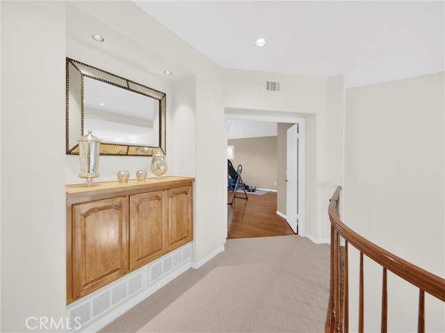 125 Heath Meadow Place, Simi Valley CA: https://media.crmls.org/medias/0433bf52-a08b-42da-be18-5e682788fb1e.jpg