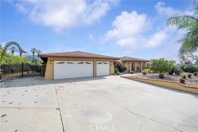 Detail Gallery Image 2 of 40 For 968 Englewild Dr, Glendora,  CA 91741 - 4 Beds | 3 Baths