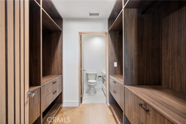 Detail Gallery Image 33 of 53 For 4001 Coldstream, Tarzana,  CA 91356 - 6 Beds | 6/1 Baths
