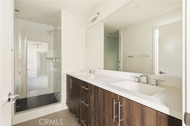 Detail Gallery Image 15 of 25 For 2201 Tom Mix, Silver Lake Los Angeles,  CA 90026 - 2 Beds | 2/1 Baths
