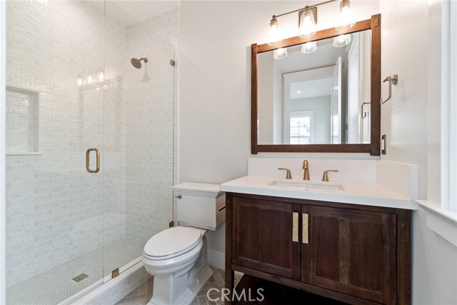 617 36th Street, Manhattan Beach, California 90266, 6 Bedrooms Bedrooms, ,6 BathroomsBathrooms,Residential,Sold,36th,SB22005152