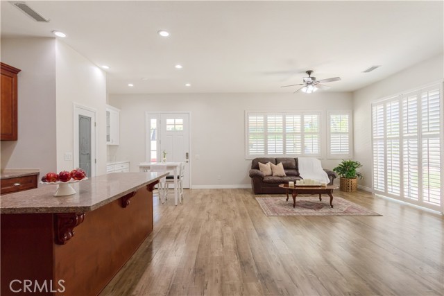 Detail Gallery Image 10 of 37 For 41814 Corte Lara, Temecula,  CA 92592 - 4 Beds | 3 Baths