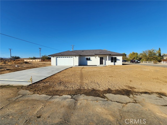 Detail Gallery Image 4 of 22 For 8649 Peach Ave, California City,  CA 93505 - 3 Beds | 2 Baths