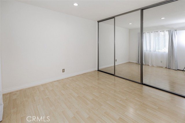 Detail Gallery Image 17 of 40 For 10504 Sunland Bld #5,  Sunland,  CA 91040 - 2 Beds | 1/1 Baths