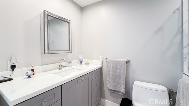 Detail Gallery Image 24 of 45 For 5201 Marina Pacifica S, Long Beach,  CA 90803 - 2 Beds | 2/1 Baths