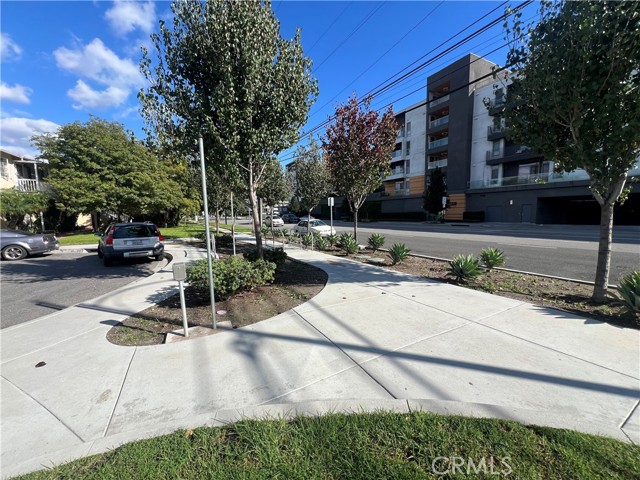 Detail Gallery Image 13 of 14 For 3501 W Alameda Ave, Burbank,  CA 91505 - 1 Beds | 1 Baths