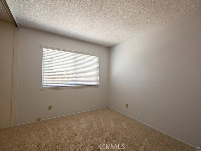 1364 E Pennsylvania Avenue, Redlands CA: https://media.crmls.org/medias/0438ee44-5841-4397-aaf7-d8885b7aa11d.jpg