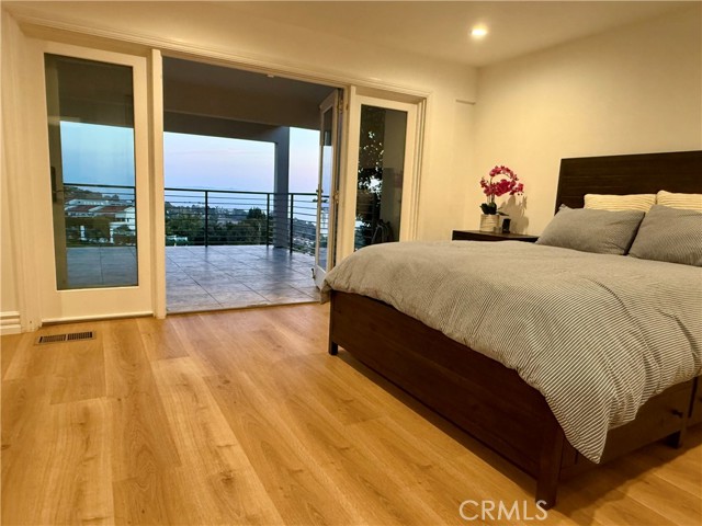 Ocean-View Guest Suite Opening to Expansive Terrace
