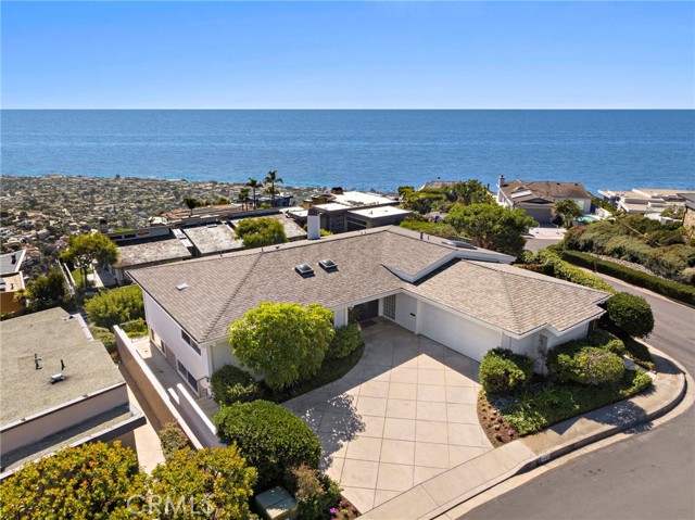 Detail Gallery Image 16 of 60 For 1401 Bounty Way, Laguna Beach,  CA 92651 - 5 Beds | 4 Baths