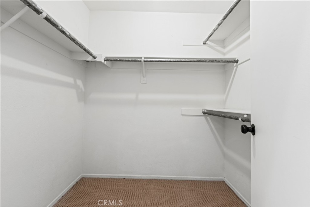 https://media.crmls.org/medias/0439f39b-25b2-4d42-89d6-249ec3b7e5a4.jpg?preset=X-Large