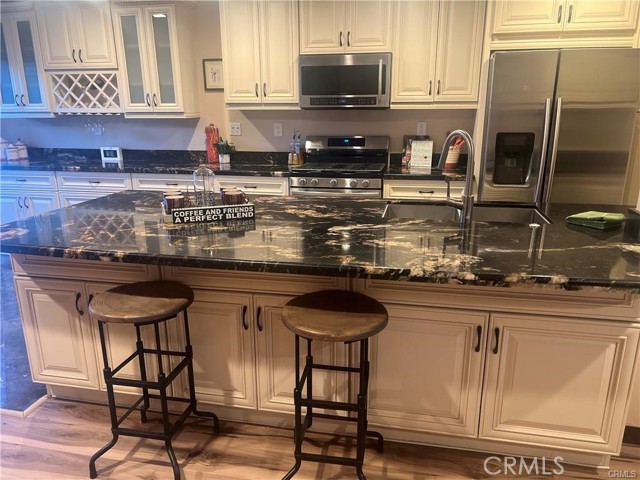 Detail Gallery Image 1 of 22 For 1714 Byerton Ct, Rancho Palos Verdes,  CA 90275 - 3 Beds | 2 Baths