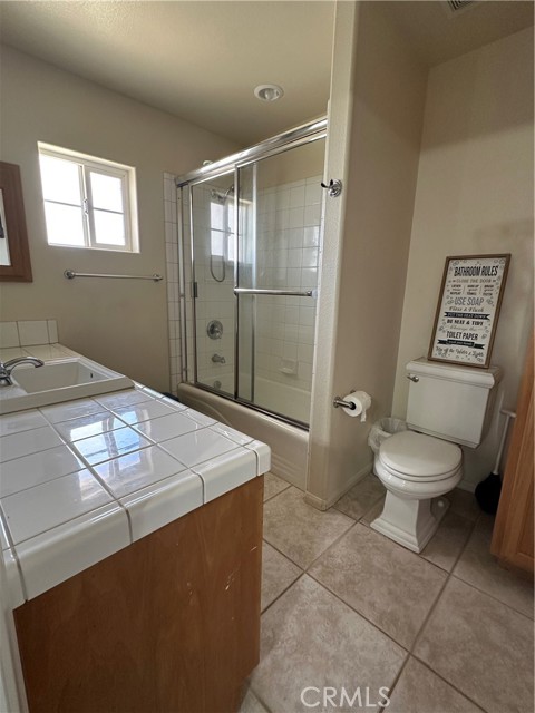 8843 San Diego Drive, Yucca Valley CA: https://media.crmls.org/medias/043b795a-8855-4b0a-bc2a-d863084d3697.jpg