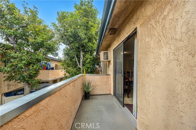 Detail Gallery Image 8 of 12 For 9054 Willis #21,  Panorama City,  CA 91402 - 2 Beds | 1/1 Baths