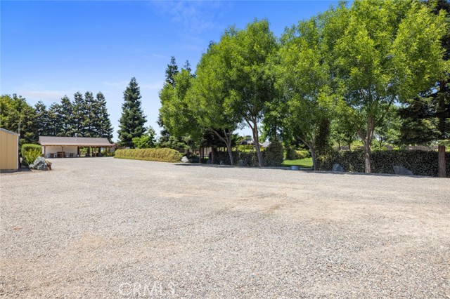 4742 Crow Road, Oakdale CA: https://media.crmls.org/medias/043cd1a3-1c64-4c75-b871-e386b2c64827.jpg
