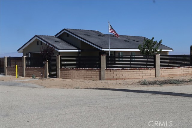 Detail Gallery Image 3 of 42 For 13857 E G 2 Ave #2,  Lancaster,  CA 93535 - 2 Beds | 2 Baths