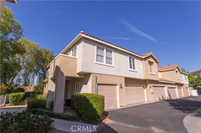 Detail Gallery Image 3 of 33 For 18024 Flynn Dr #5509,  Canyon Country,  CA 91387 - 2 Beds | 2 Baths