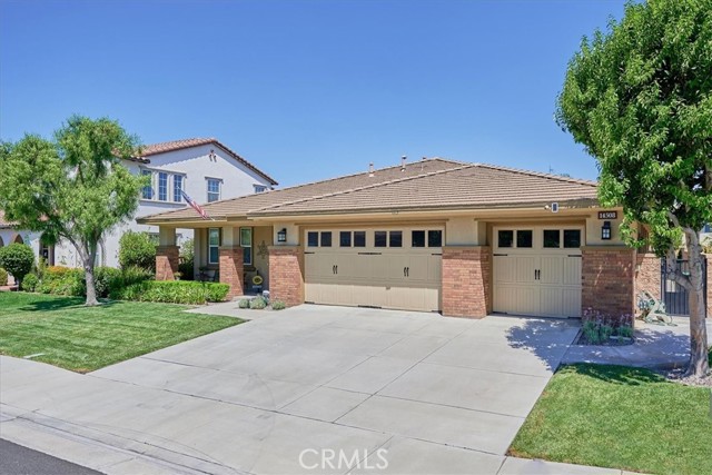 Detail Gallery Image 2 of 54 For 14508 Meadowbrook Ln, Corona,  CA 92880 - 4 Beds | 2/1 Baths