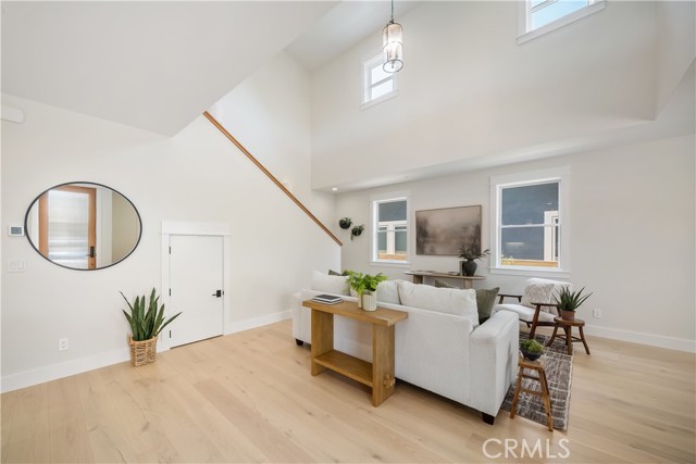 Detail Gallery Image 10 of 62 For 1171 Peach St, San Luis Obispo,  CA 93401 - 2 Beds | 2 Baths