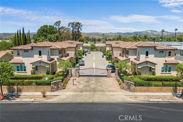 Detail Gallery Image 20 of 20 For 1529 Patricia Ave #6,  Simi Valley,  CA 93065 - 3 Beds | 2/1 Baths