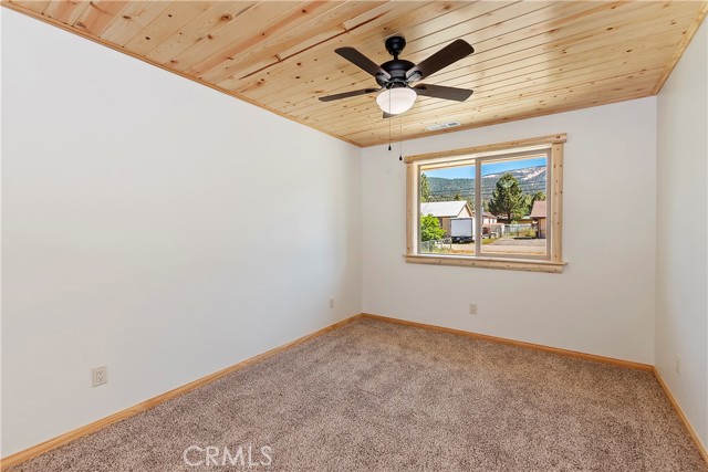 Detail Gallery Image 20 of 32 For 878 Fir Ln, Big Bear City,  CA 92314 - 3 Beds | 2 Baths