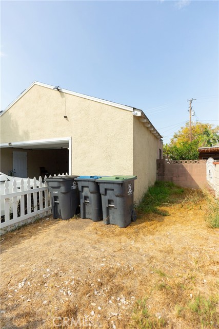 715 E McFadden, Santa Ana CA: https://media.crmls.org/medias/04407760-a615-4c74-9c03-3107ef09efa9.jpg