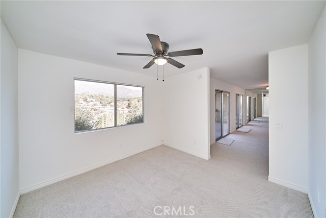 Detail Gallery Image 14 of 45 For 3481 Stancrest Dr #302,  Glendale,  CA 91208 - 3 Beds | 2 Baths