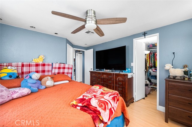 17701 Avalon Boulevard, Carson CA: https://media.crmls.org/medias/044141f7-6177-4852-a8e9-089b1e15fbac.jpg