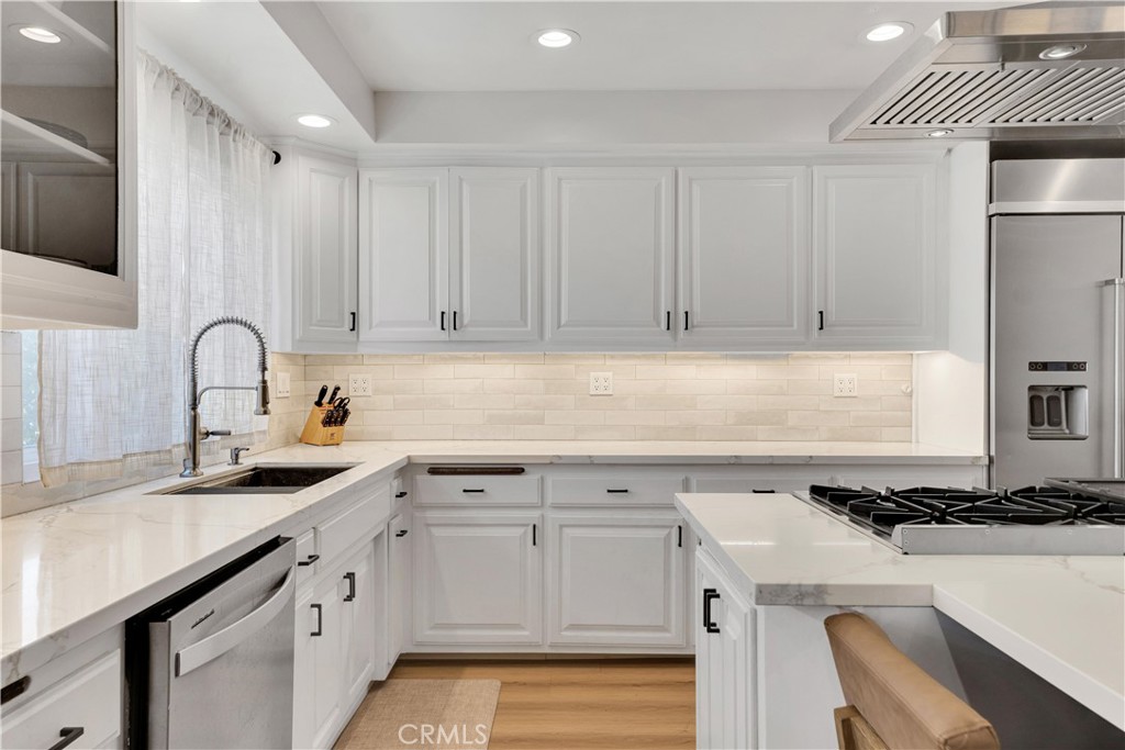 MLS #SR25264435 image #9