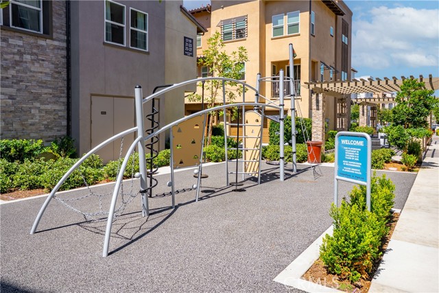 59 Sanctuary Lane, Mission Viejo CA: https://media.crmls.org/medias/0441f9e6-d4a1-4e42-b2e5-6bf54721054b.jpg