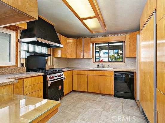 Detail Gallery Image 3 of 4 For 34435 via Gomez, Dana Point,  CA 92624 - 3 Beds | 3 Baths