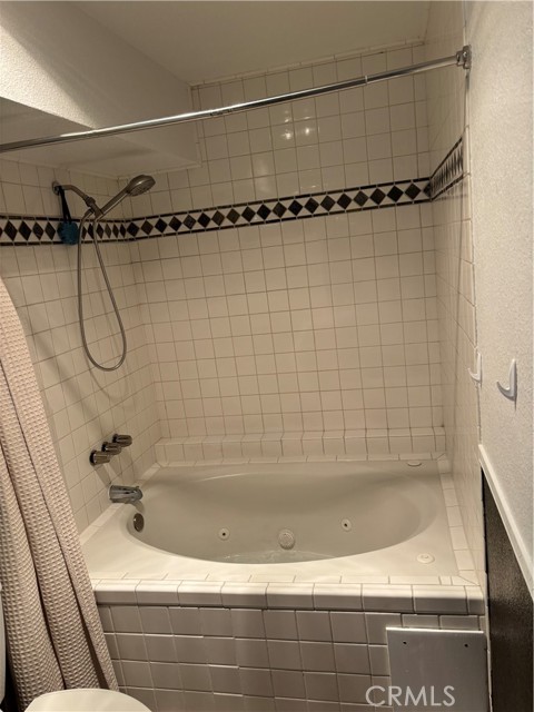 24812 Lake Gregory, Crestline, CA 92325