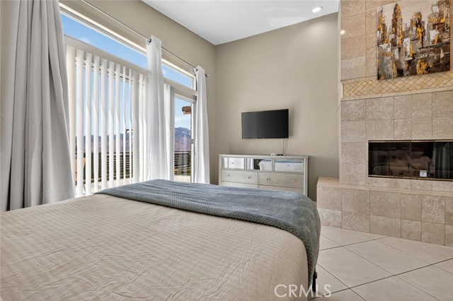 Detail Gallery Image 13 of 30 For 12220 Skyline Dr, Desert Hot Springs,  CA 92240 - 3 Beds | 3 Baths