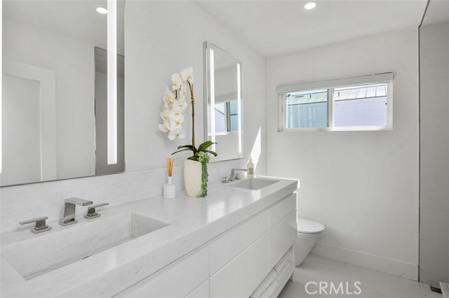 21875 Huron Lane, Lake Forest CA: https://media.crmls.org/medias/044497a9-47e4-4ce6-9285-c05b17b15d69.jpg