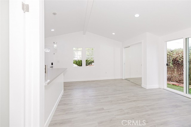 Detail Gallery Image 13 of 19 For 20534 1/2 Miranda Pl, Woodland Hills,  CA 91367 - 0 Beds | 1 Baths