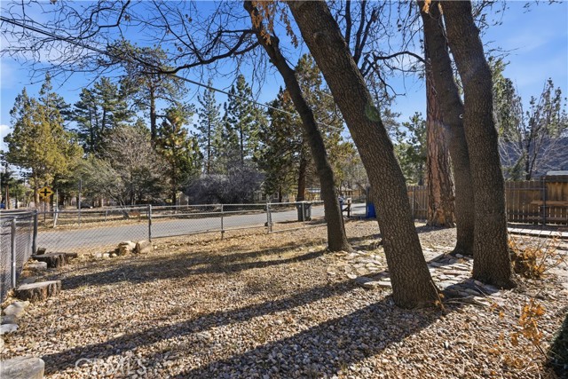 Detail Gallery Image 24 of 32 For 44667 Barton, Sugarloaf,  CA 92386 - 2 Beds | 2 Baths