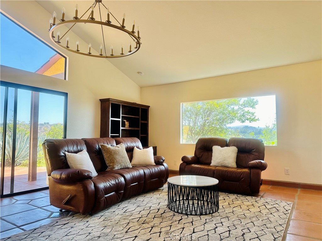 MLS #OC25176805 img 8