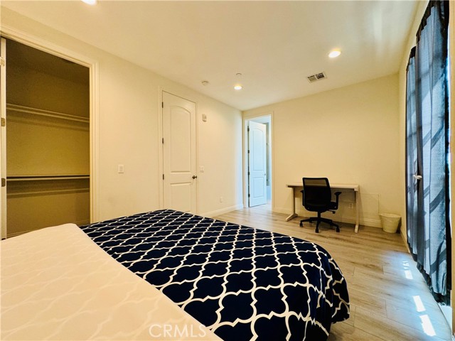 Detail Gallery Image 16 of 35 For 118 N Allen Ave #5,  Pasadena,  CA 91106 - 3 Beds | 3 Baths