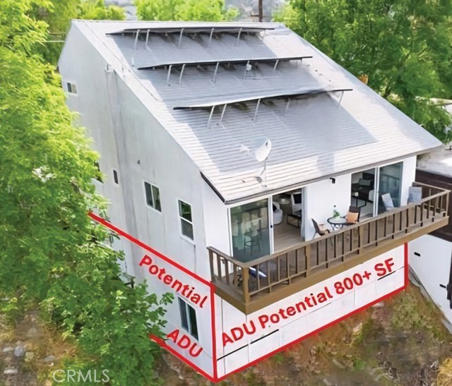 496 Crane Boulevard, Los Angeles CA: https://media.crmls.org/medias/0445d345-5adc-410c-a0b6-e75dbf1479da.jpg