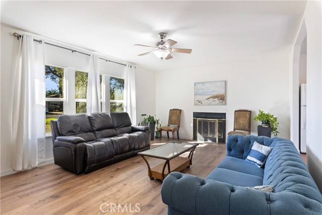 Detail Gallery Image 6 of 32 For 19894 Mountain Meadows South, Hidden Valley Lake,  CA 95467 - 2 Beds | 2 Baths