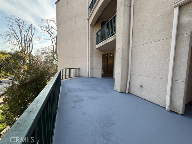 Detail Gallery Image 29 of 33 For 4200 via Arbolada #120,  Los Angeles,  CA 90042 - 2 Beds | 2 Baths