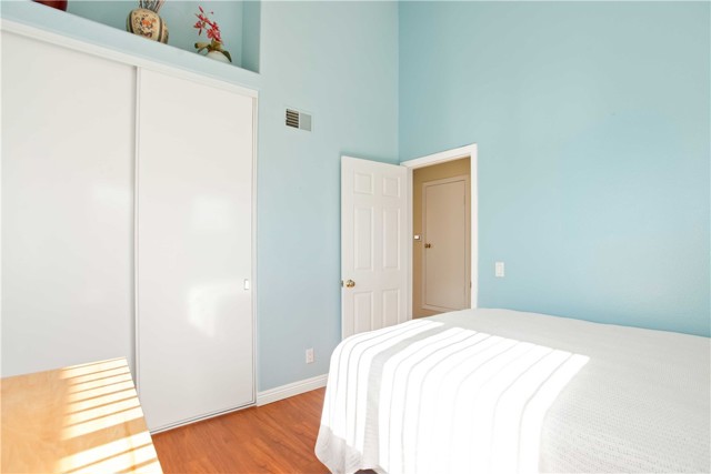 Detail Gallery Image 15 of 36 For 51 Toulon, Lake Forest,  CA 92610 - 4 Beds | 2/1 Baths