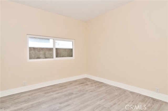 1003 W Myrtle Street, Santa Ana CA: https://media.crmls.org/medias/04470268-c363-45cd-9131-fdbbfd52d689.jpg