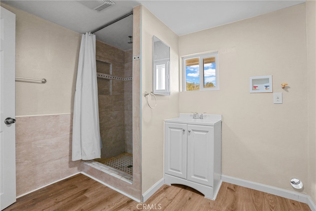 MLS #CV25245593 image #24