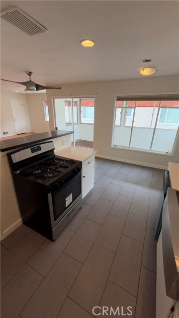 Detail Gallery Image 20 of 47 For 1174 E Ocean Bld #7,  Long Beach,  CA 90802 - 2 Beds | 1 Baths