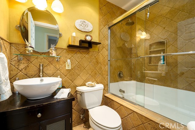 Image 35 of 44 For 18011 Shoreview