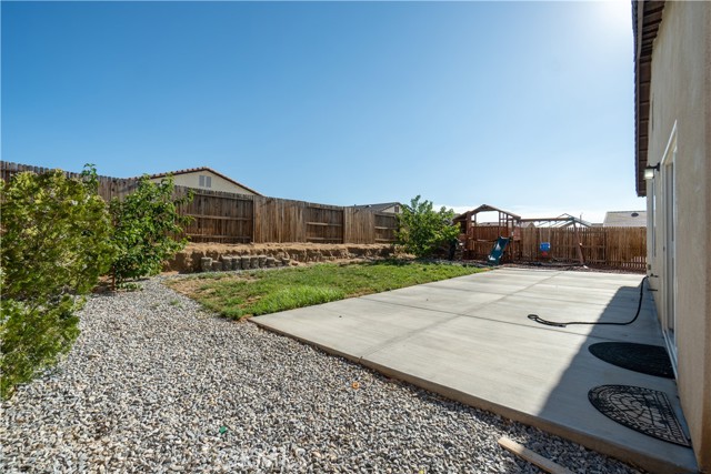 Detail Gallery Image 24 of 33 For 11943 Moss Creek Ct, Adelanto,  CA 92301 - 3 Beds | 2 Baths